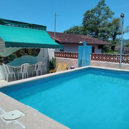Leo'S Clan Beach Hostel Araquari Exterior foto