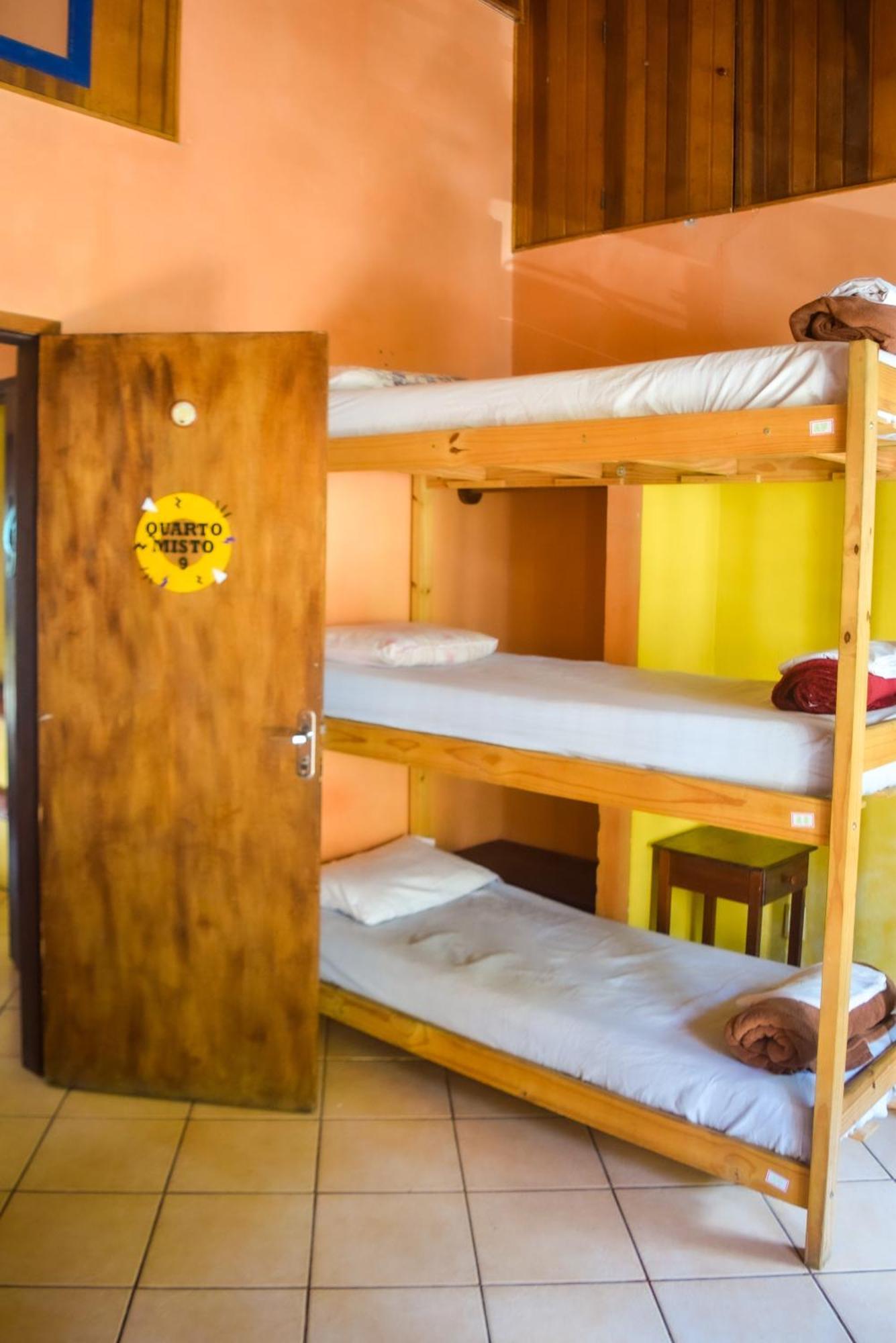 Leo'S Clan Beach Hostel Araquari Exterior foto