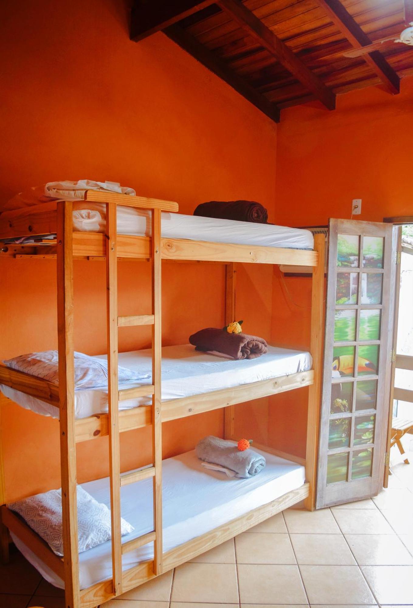 Leo'S Clan Beach Hostel Araquari Exterior foto